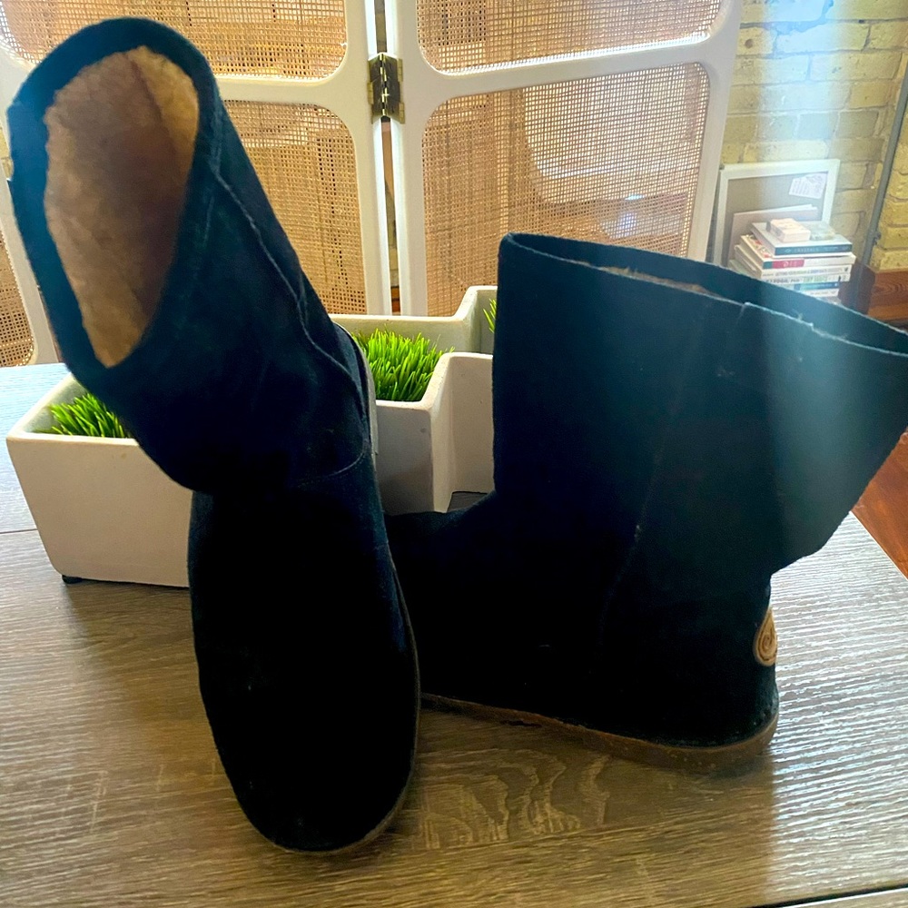 Emu Boots